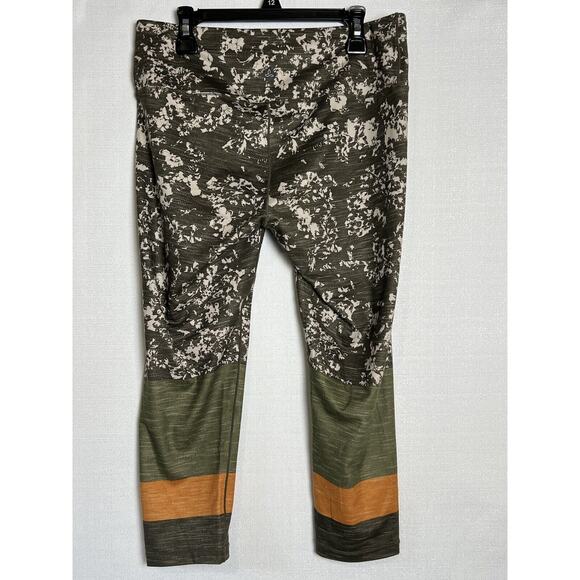 PrAna womens size Medium Pillar Capri yoga activewear Leggings Slate Canopy - Picture 3 of 5